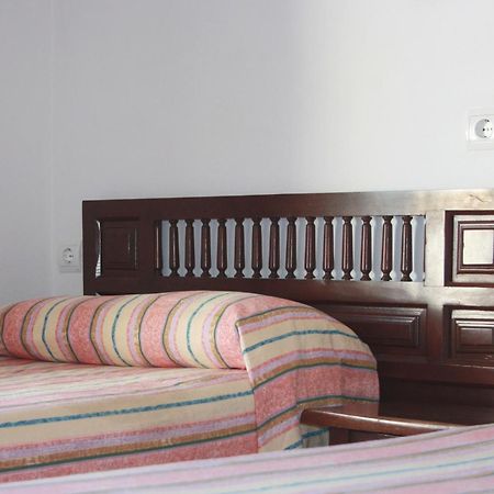 Hostal Alocs Es Figueral Exterior photo