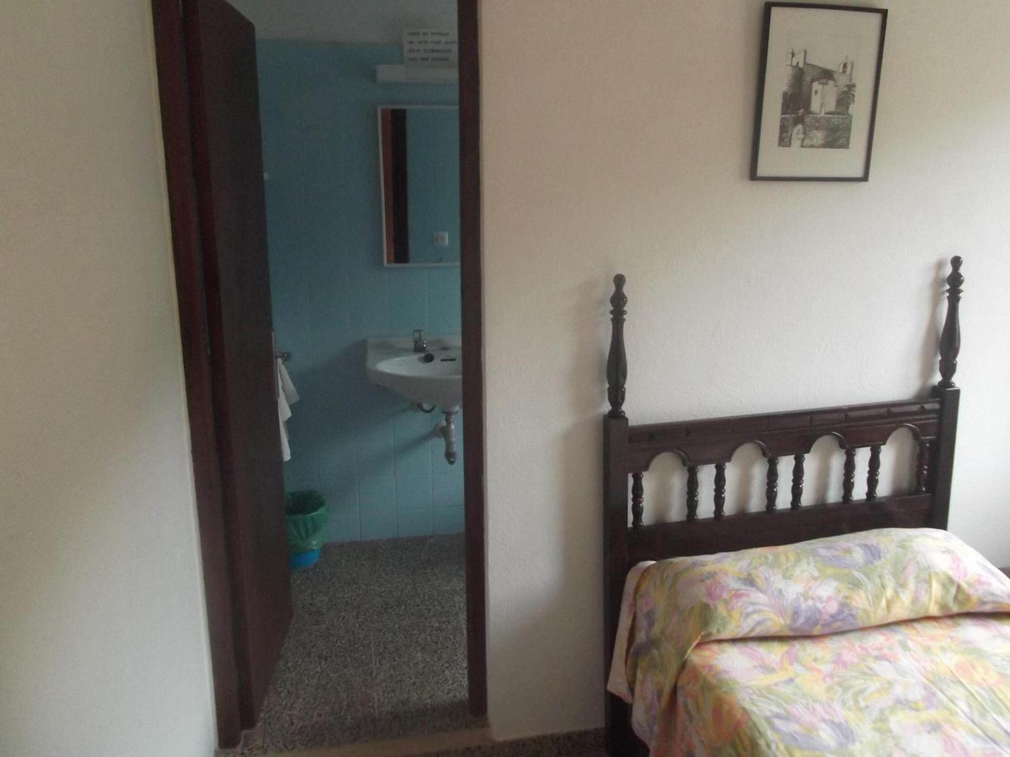 Hostal Alocs Es Figueral Exterior photo