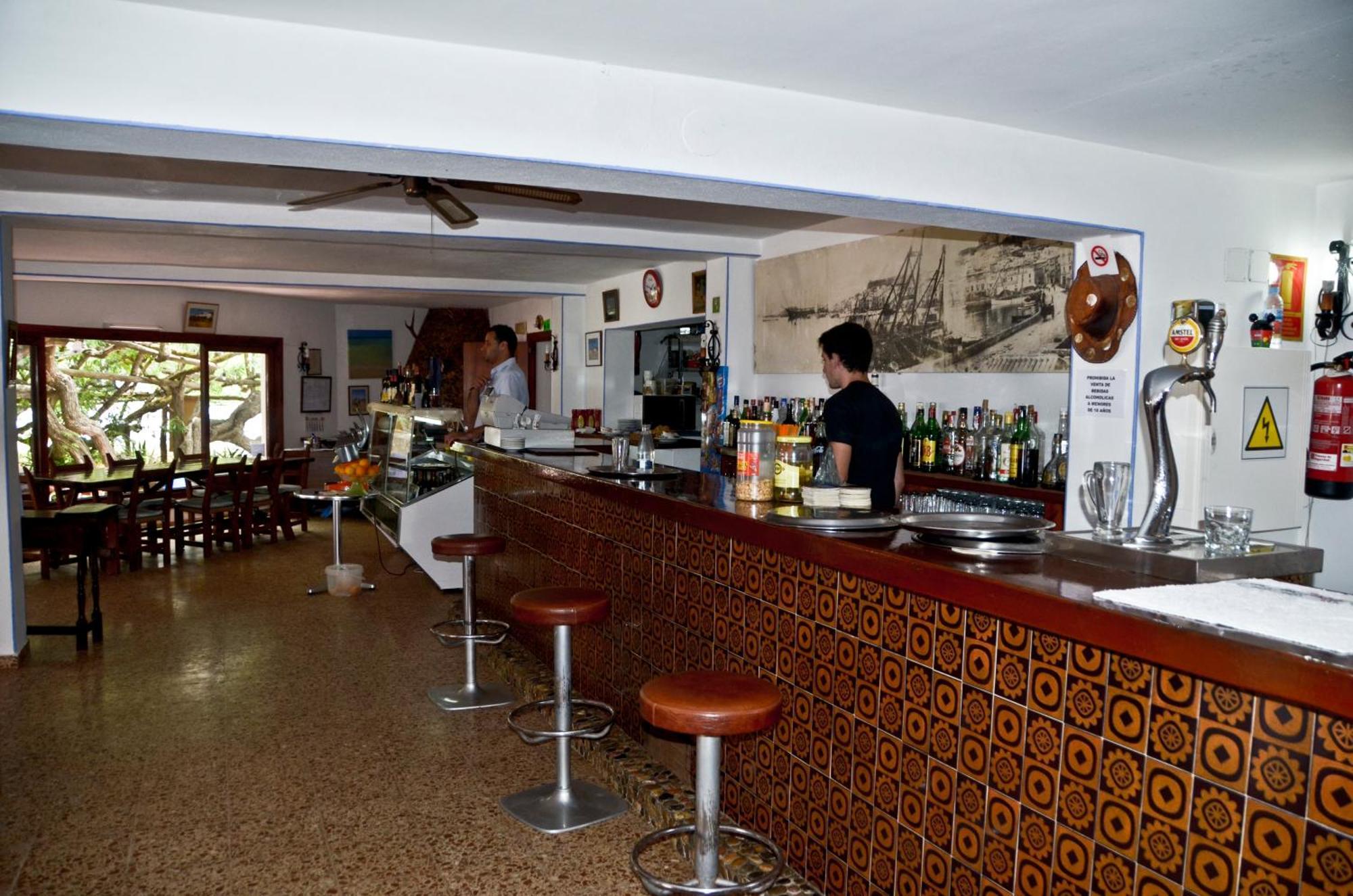 Hostal Alocs Es Figueral Exterior photo