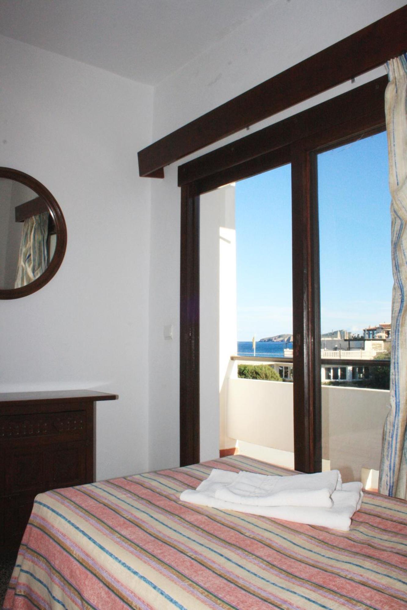 Hostal Alocs Es Figueral Exterior photo